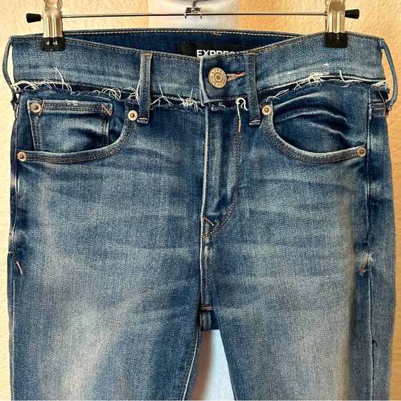 Express Distressed Mid Rise Jeans - Picture 5 of 11